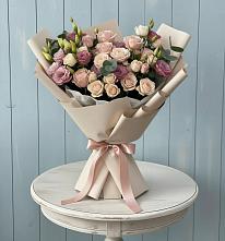 Букет цветов из:  Розы и Лизиантусы в Поселок дома отдыха Успенское