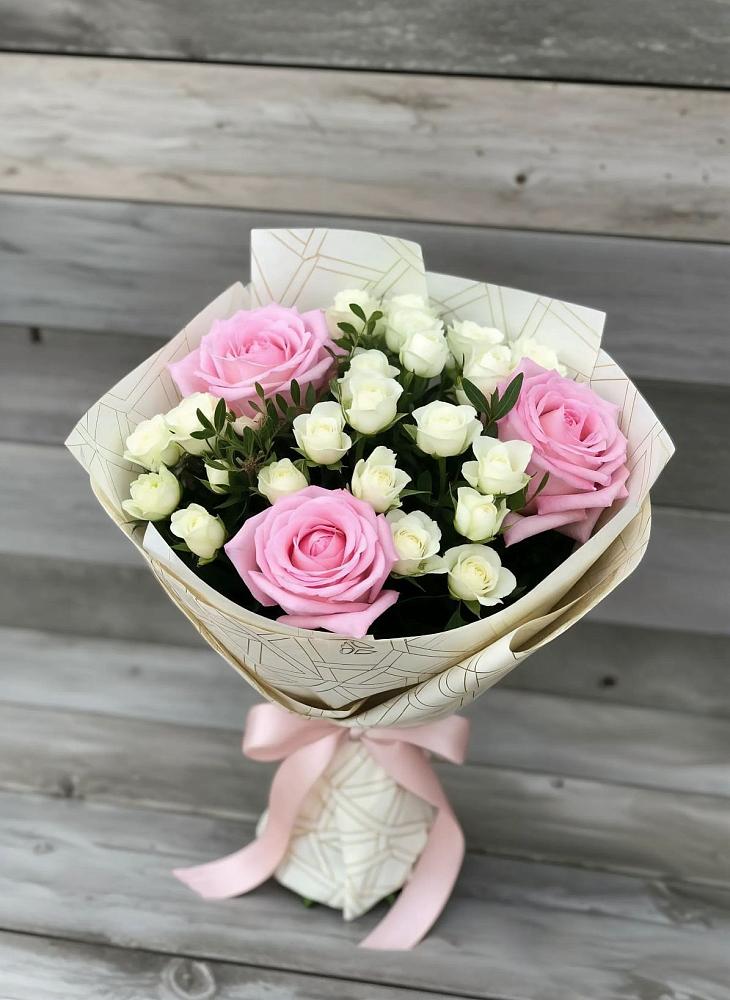 Букет цветов из: Розы в Поселок дома отдыха Успенское