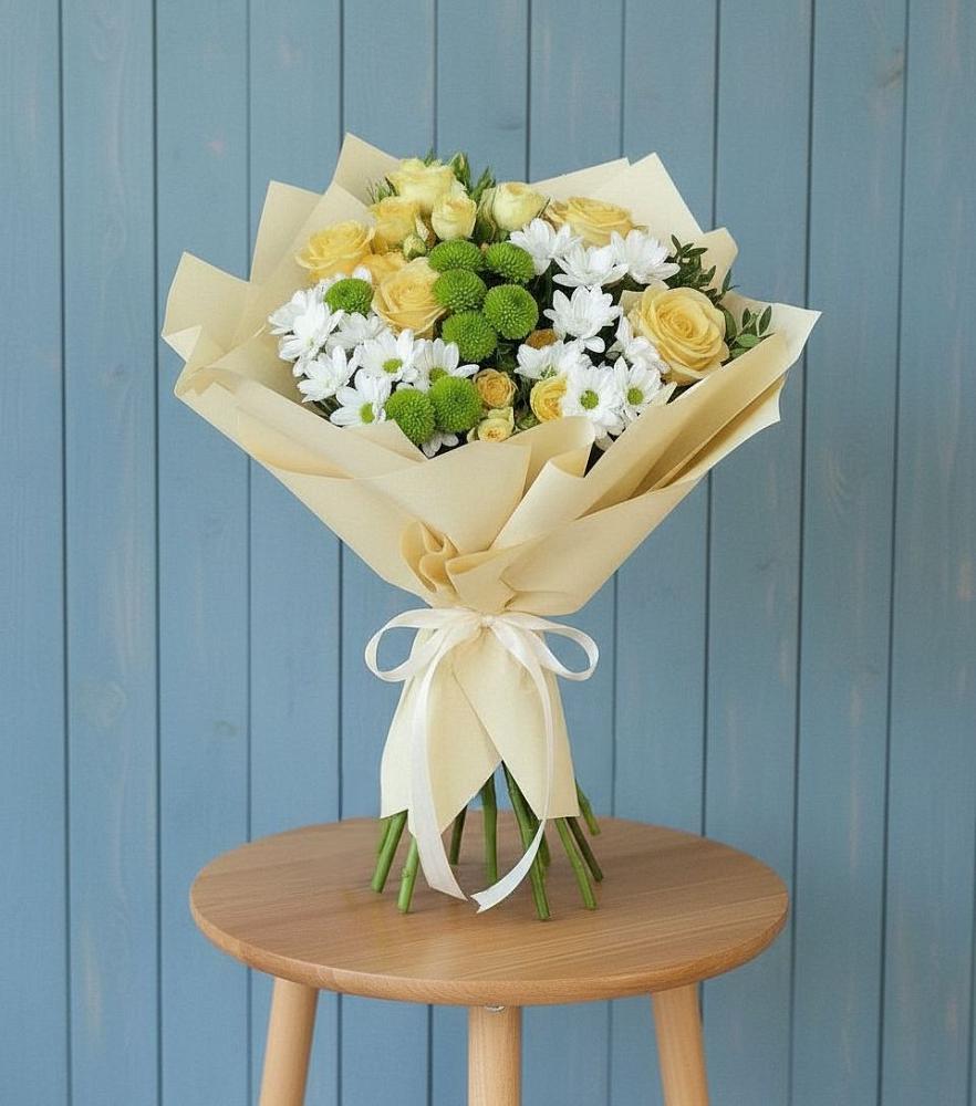 Букет цветов из: Хризантемы и Розы в Поселок дома отдыха Успенское