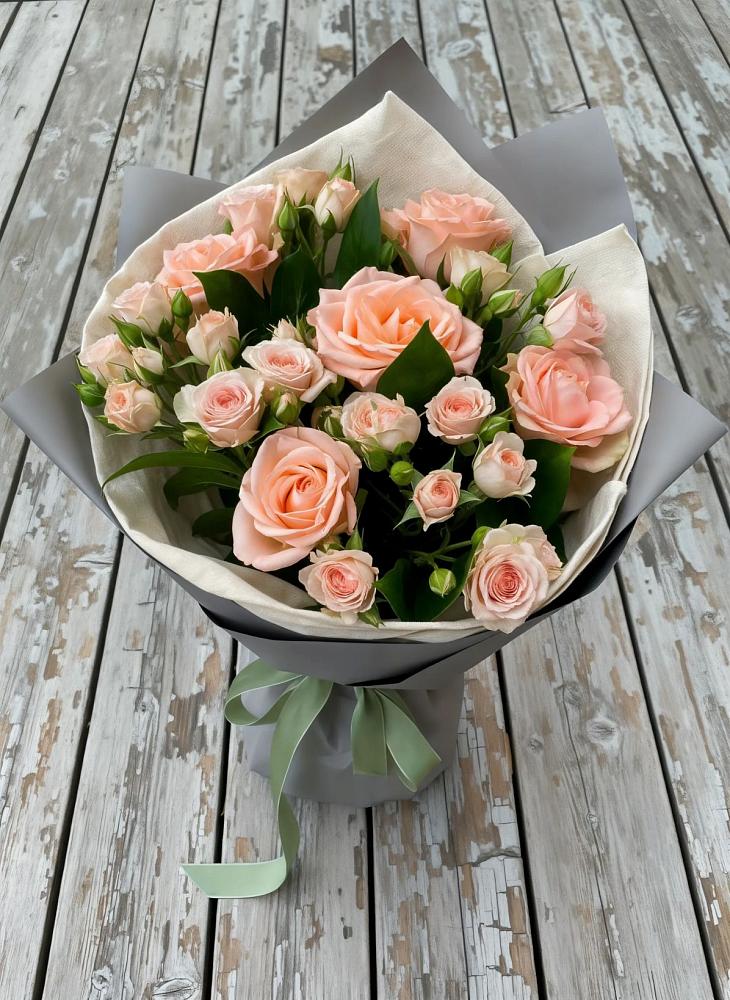 Букет цветов из: Розы в Поселок дома отдыха Успенское