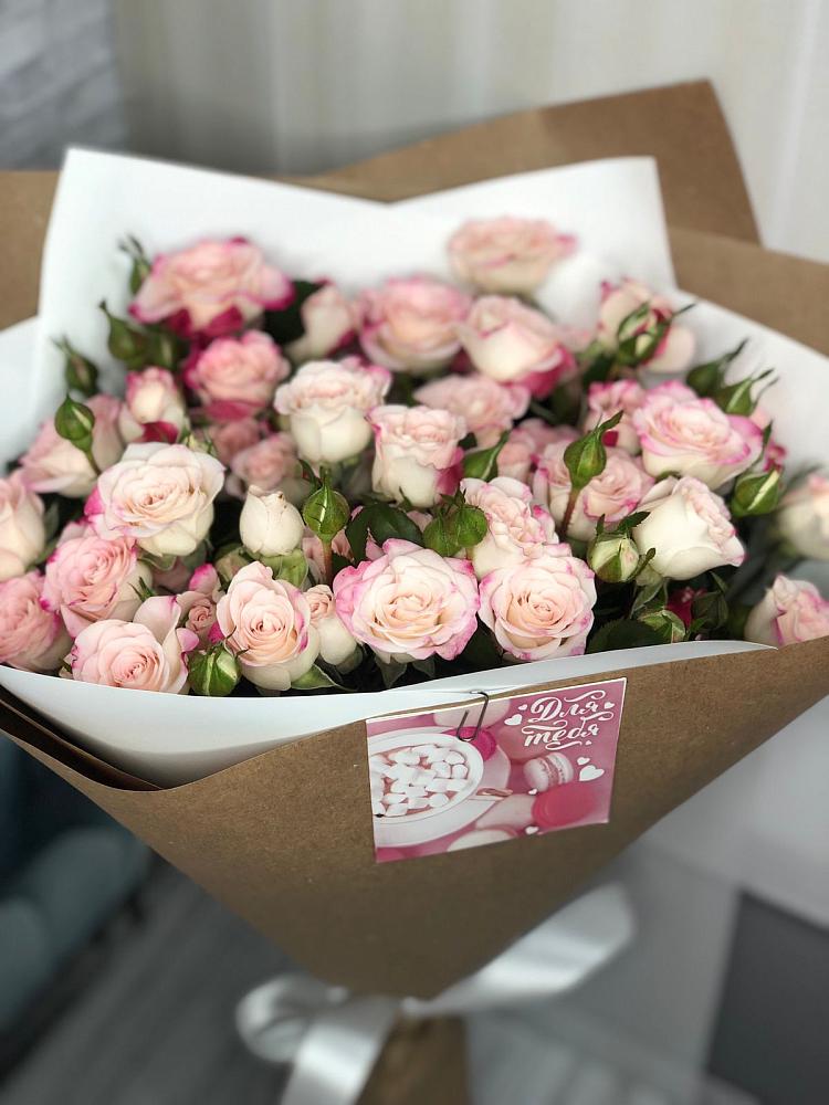 Букет цветов из: Розы в Поселок дома отдыха Успенское