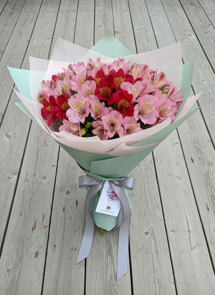 Букет цветов из: Альстромерии в Поселок дома отдыха Успенское