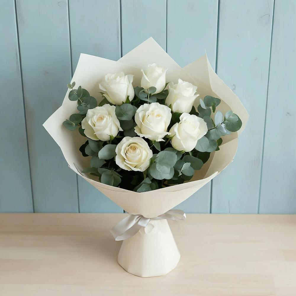 Букет Белые розы в Эвкалипте в Поселок дома отдыха Успенское
