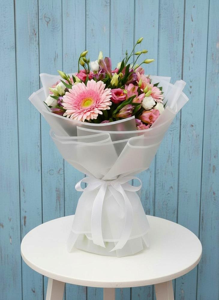 Букет цветов из: Герберы, Альстромерии и Лизиантусы в Поселок дома отдыха Успенское