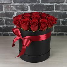 Цветочная композиция из Розы в шляпной коробке в Поселок дома отдыха Успенское