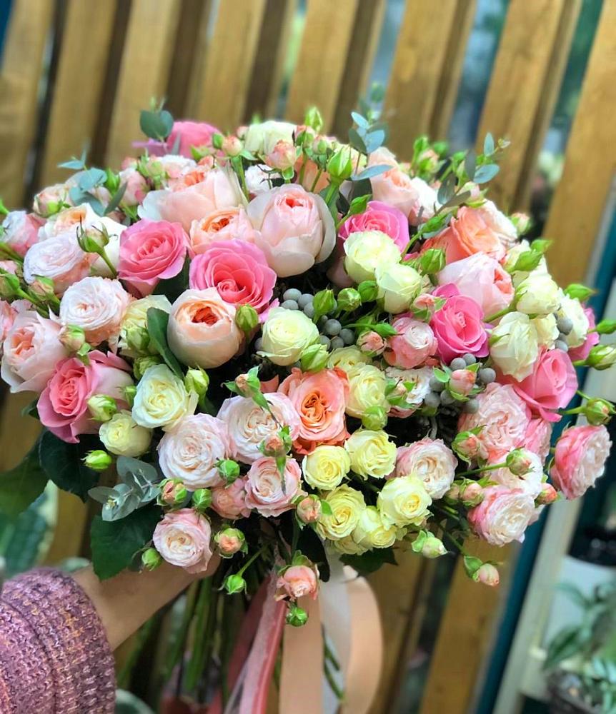 Букет цветов из: Розы в Поселок дома отдыха Успенское