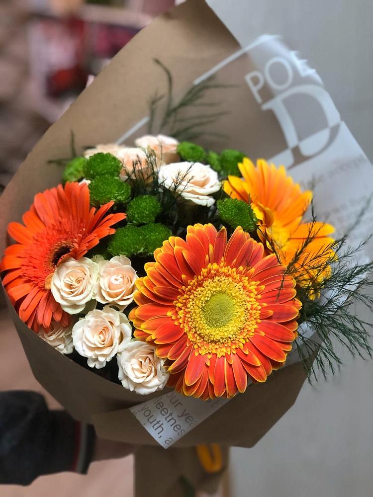 Букет цветов из: Герберы, Хризантемы и Розы в Поселок дома отдыха Успенское