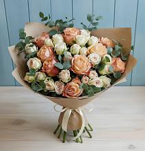 Букет цветов из:  Альстромерии и Розы в Поселок дома отдыха Успенское